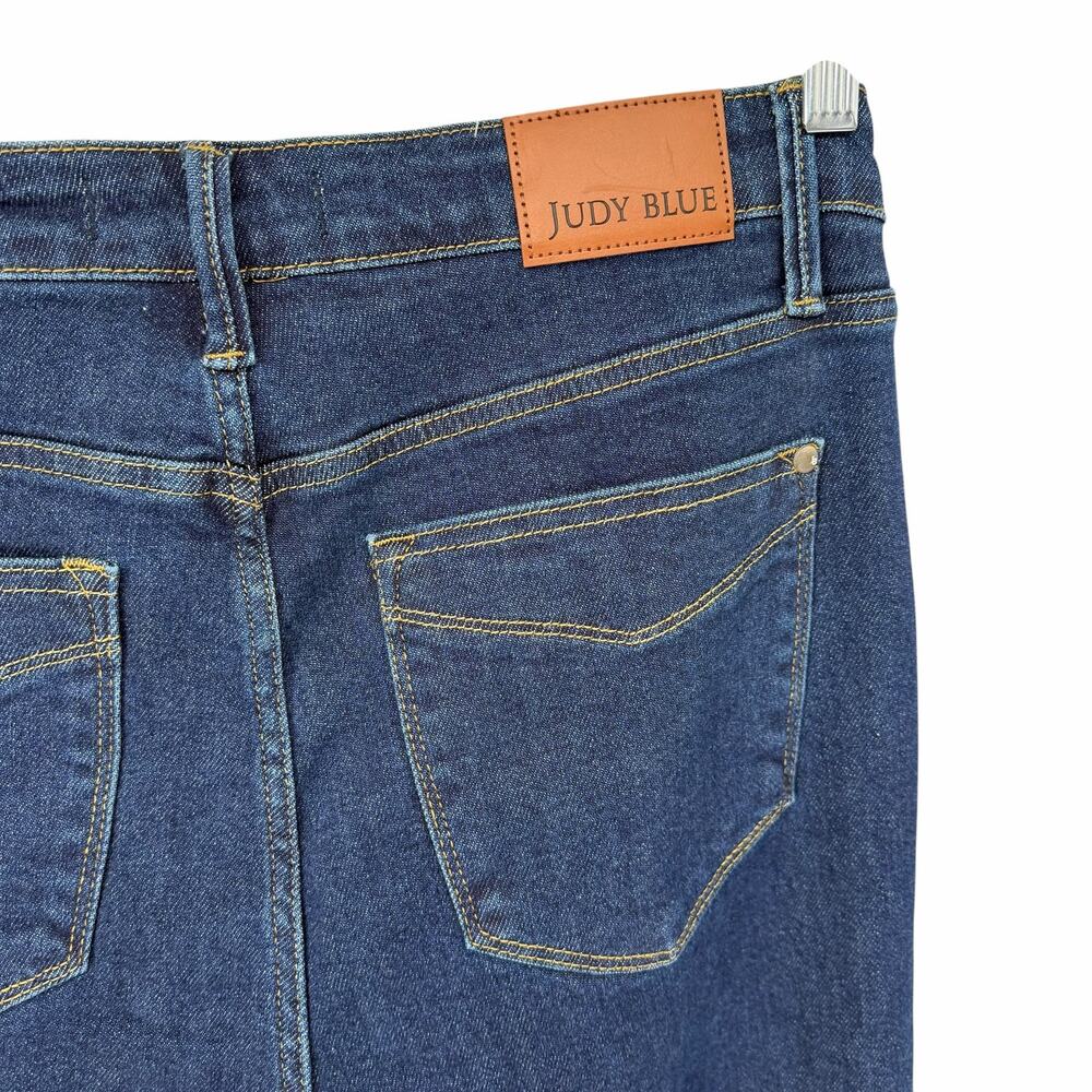 Judy Blue Straight Fit Dark Wash High Waisted Jeans Sz. 15/32 - Picture 3 of 8